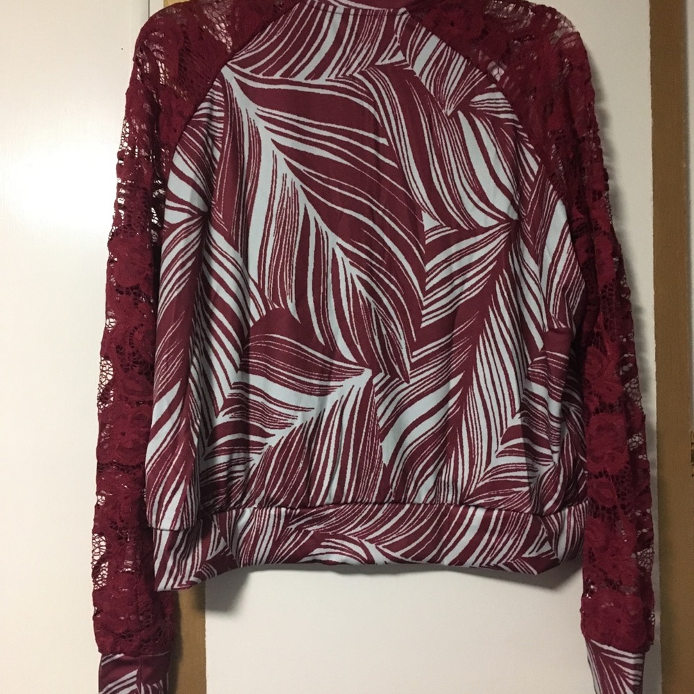 🌼5 for $25🌼 Lace Bomber Jacket - Picture 3 of 5